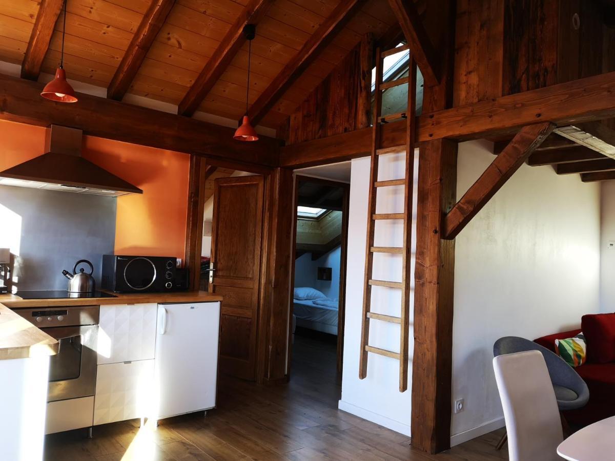 Petit Chalet Vieux Bois Bozel Extérieur photo